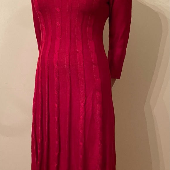 Nine West women’s burgundy cable knit sweater dress A-line, size Small, EUC - Picture 9 of 10
